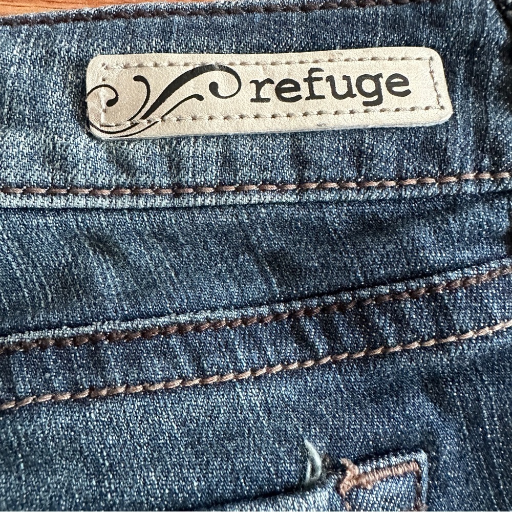 Refuge Runway Everyday Mid Rise Boot Jeans Size 6 - Picture 9 of 14
